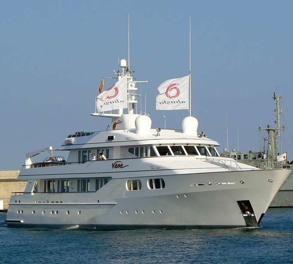 vava 2 yacht charter